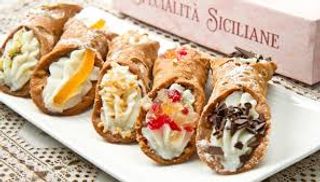 5 Cannoli