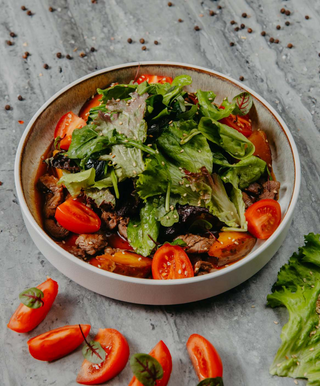 Салат с телятиной и картофелем