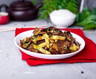 Говядина с огурцами (250г)