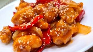 A6. Frango com Molho