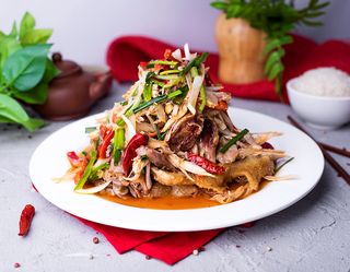 Домашняя курица в остром соусе (500г)