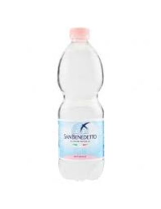 Acqua naturale