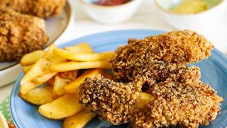 Alette di pollo con patatine 5 pezzi