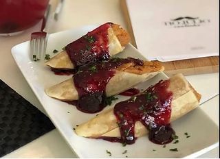 Alheira em Massa Filo com Frutos Vermelhos
