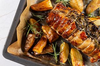 Arrosto panato di scottona con patate al forno o verdure grill