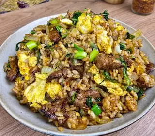 Arroz Frito com Carne de Vaca