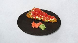 905. Asian Tuna Pizza