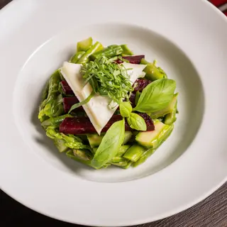 Asparagus salad