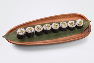 Авокадо маки (8шт)