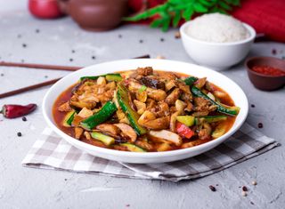 Жареная требуха с грибами и чесноком (400г)