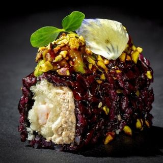 BL2. Black ebi roll