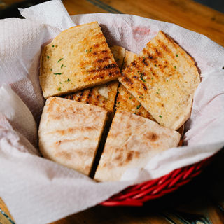 Bolo do Caco c/ Manteiga de Alho