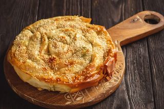 Su börek con feta