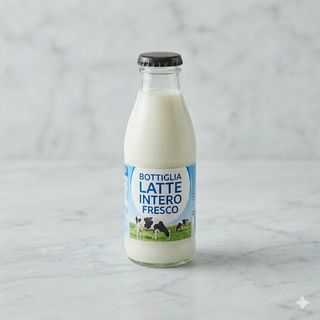 Bottiglia latte intero fresco