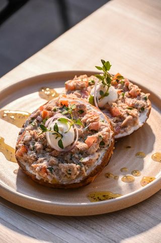 Bagel Tuna Mix & Cream Cheese