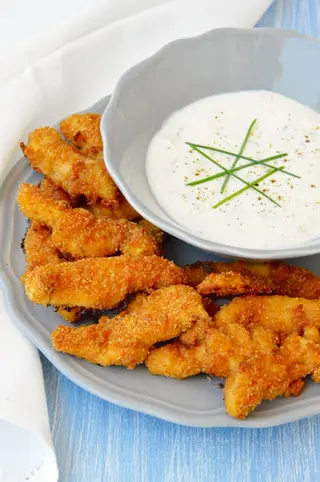 Bambù di pollo croccante con salsa allo yogurt