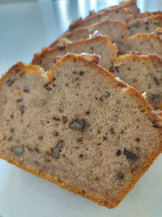 Banana bread con le noci