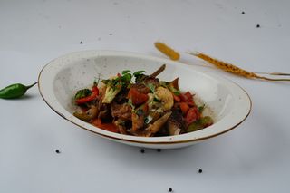 Бараньи ребрышки с овощами (400г)