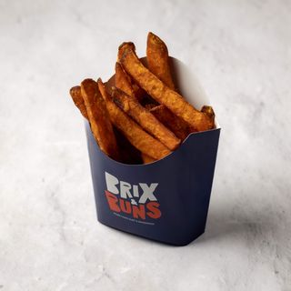 Batat pomfrit i miso lime mayo