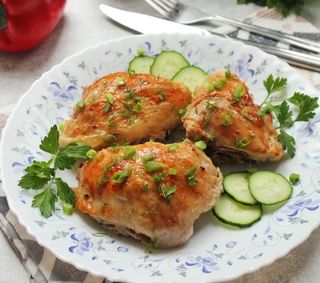 КУРИНЫЕ БЕДРА САМА ЛЕПИЛА ФАРШИРОВАННЫЕ 1кг