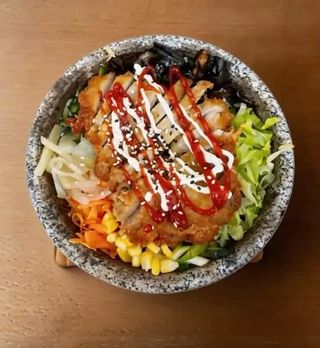 Bibimbap de Porco Frito