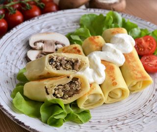 Блинчики сама лепила курица-грибы(1кг)