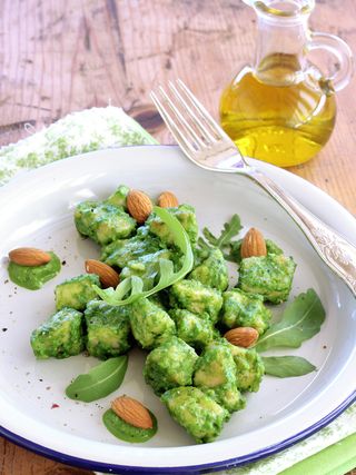Bocconcini di pollo al pesto genovese