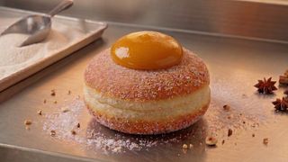 Bombolone alla marmellata di albicocca