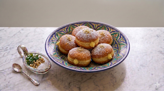 Bomboloni fritti alla crema