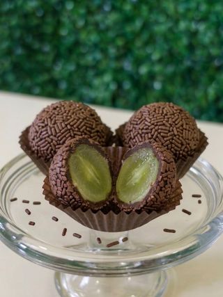 Bombom de Brigadeiro com Uva