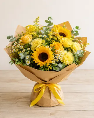 Bouquet fiori misti di stagione giallo