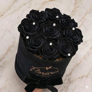 Box con 10 rose stabilizzate (eterne) nere