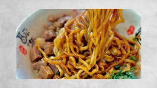 Braised beef noodles