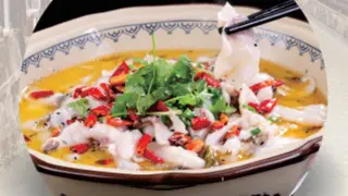 Branzino in brodo di crauti