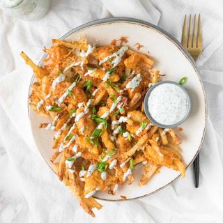 Buffalo chicken loaded fries