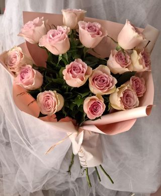 Buket 15 ruža uspravnih roze