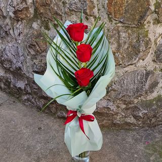 Buket sa tri ekvador ruže