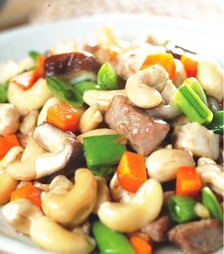 61. Piletina sa indijskim orahom (腰果鸡肉)