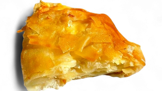 Burek sa sirom