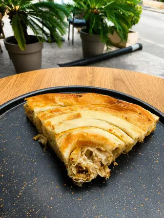 Burek sa mesom