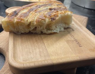 Burek sa sirom