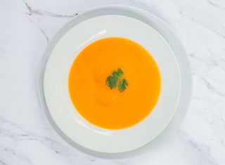 Butternut juha čips panceta