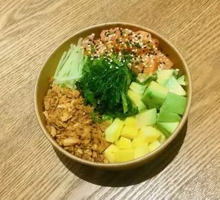C1 (Caixa) Poke Bowl Salmão