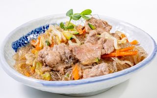 C34. Spaghetti di soia con manzo