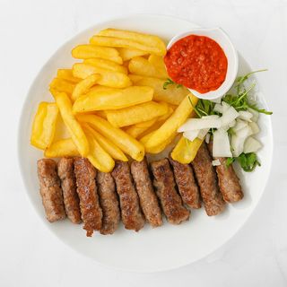 Ćevapčići s pomfritom