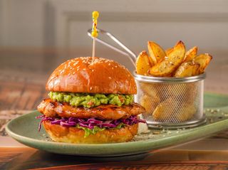 Burger Chicken Avocado
