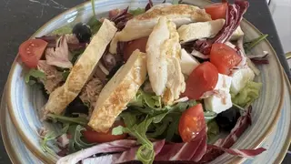 Caesar salad di pollo