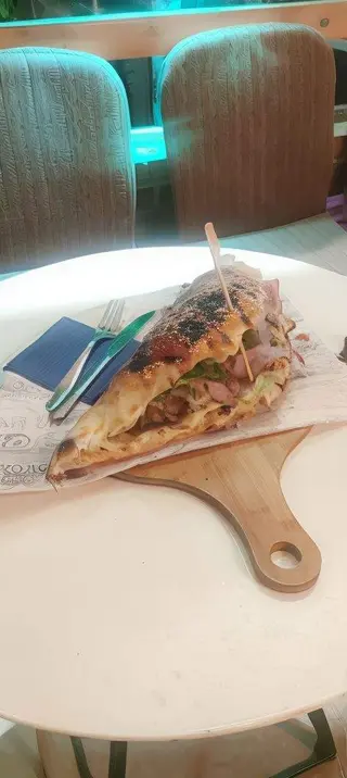 Calzone Classico