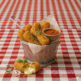 Camembert bites