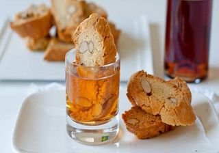 Cantuccini e vinsanto